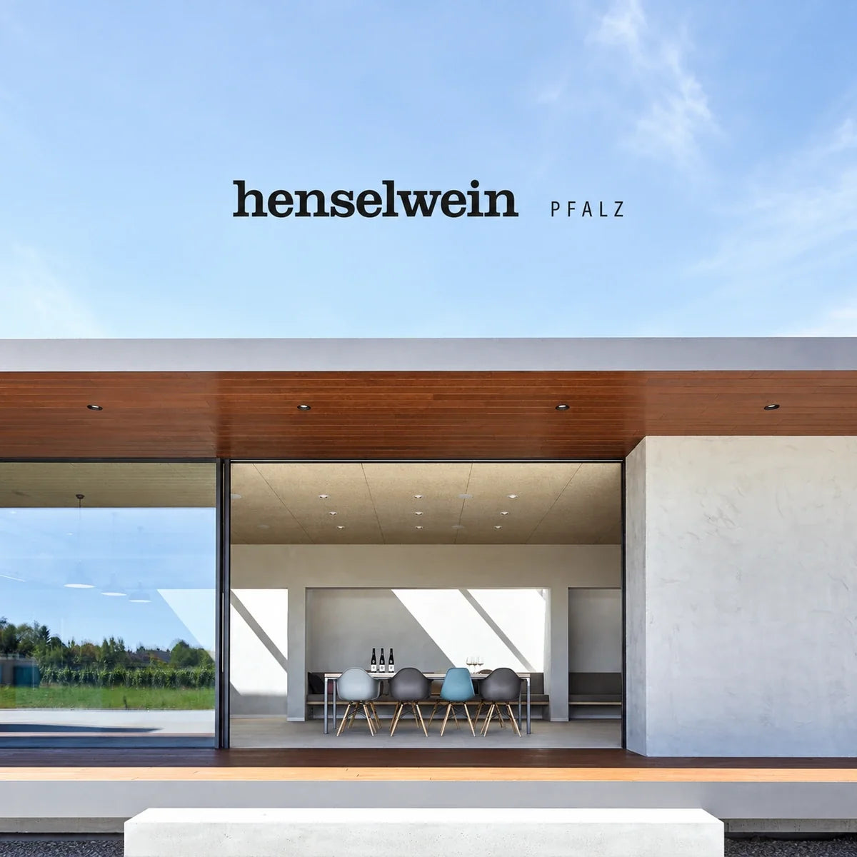 Hensel, sfeerfoto met logo