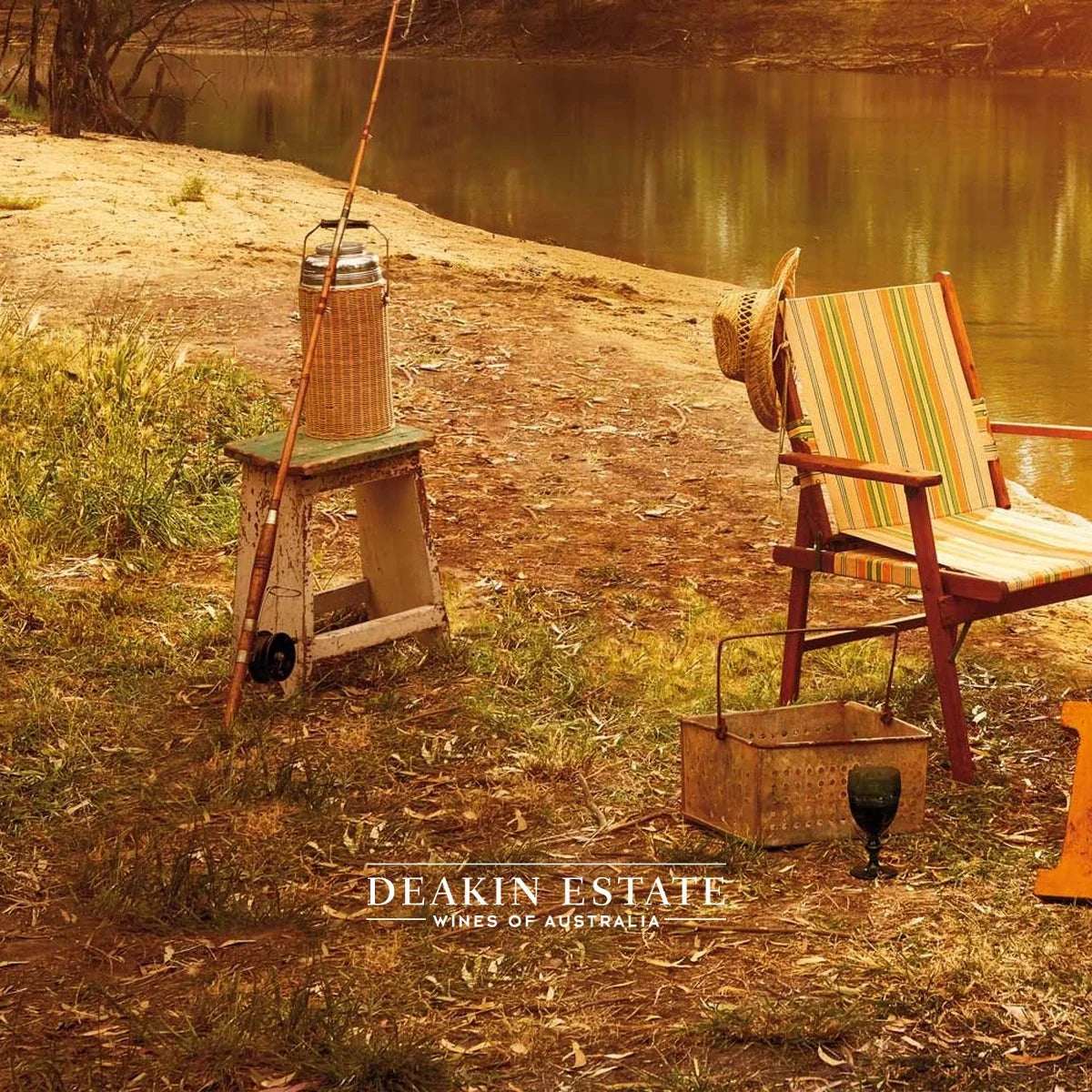 Deakin Estate – officiële sfeerfoto met origineel wijnhuislogo